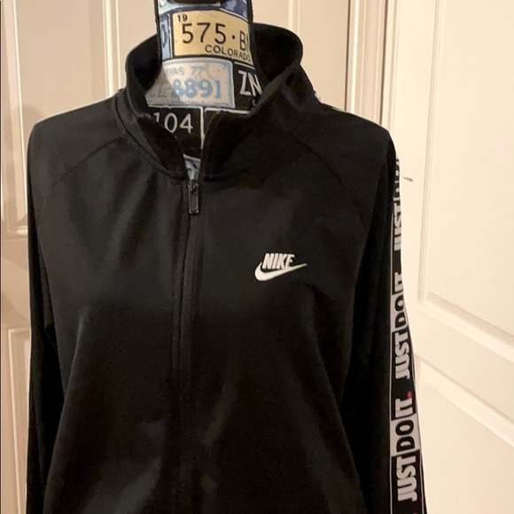 Nike track jacket - Picture 1 of 2